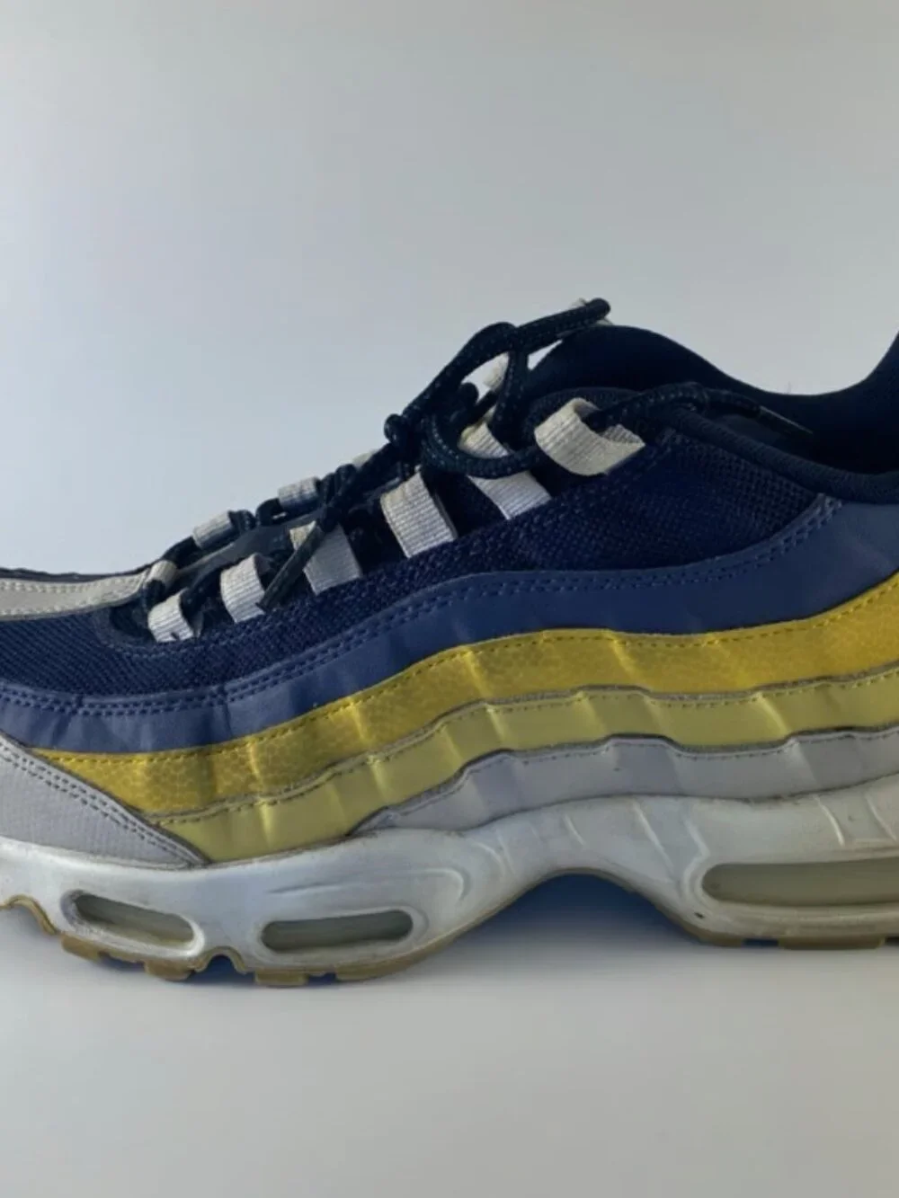 Nike Air Max 95 Essential Men’s 12 Model 749766-107 White/Vast Grey-Lemon Wash